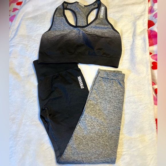 Gymshark Pants - Gymshark SZ L Sports Bra & Leggings